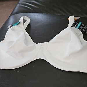 Women's white underwire bra